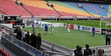 Amsterdam+ArenA+maakt+voetballen+in+het+stadion+laagdrempelig+voor+bedrijven