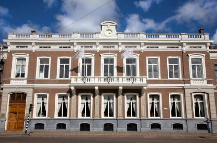 Maison+van+den+Boer+renoveert+De+Oude+Raadzaal+Den+Haag
